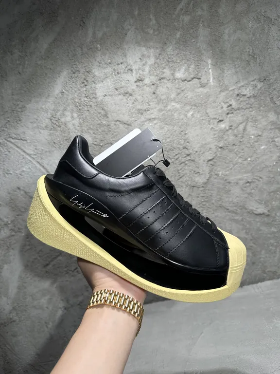 Y3 Shoe