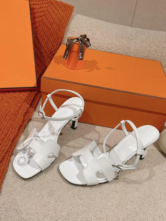 Hermes Shoe