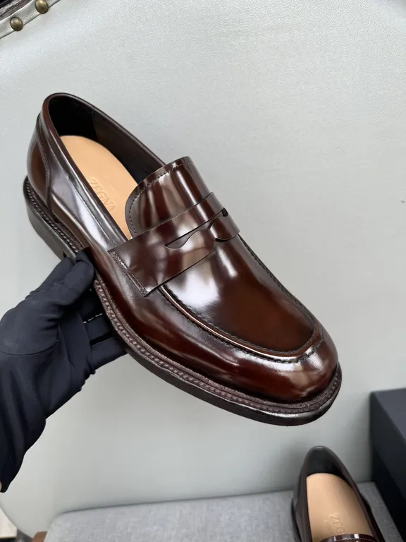 Ferragamo Shoe