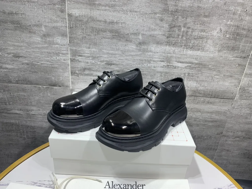 Alexander McQueen Shoe