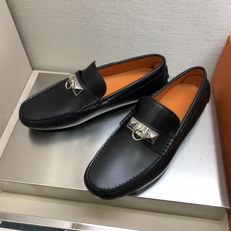 Hermes Shoe