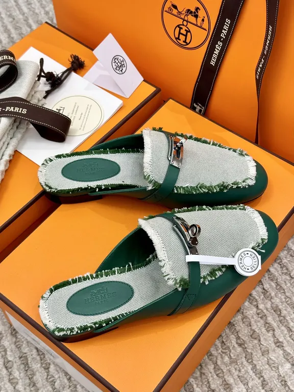 Hermes Shoe