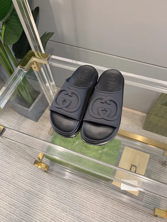 Gucci Shoe