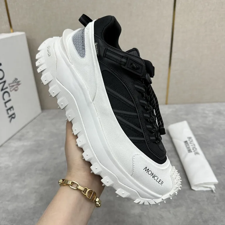 Moncler Shoe