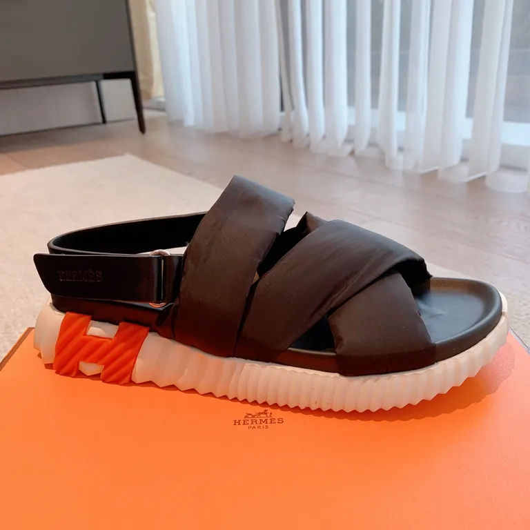 Hermes Shoe