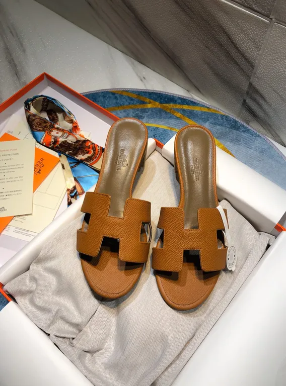 Hermes Shoe