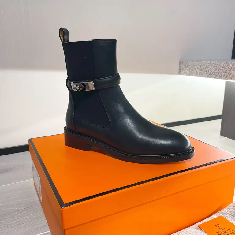 Hermes Shoe