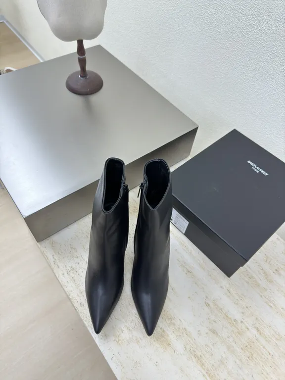 Saint Laurent Shoe