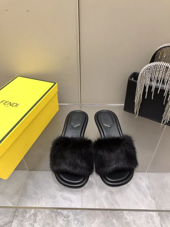 Fendi Shoe