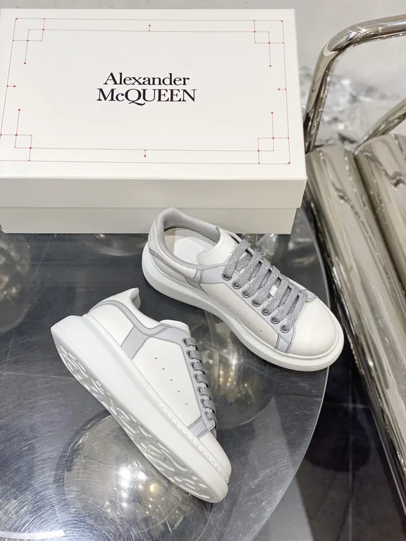 Alexander McQueen Shoe