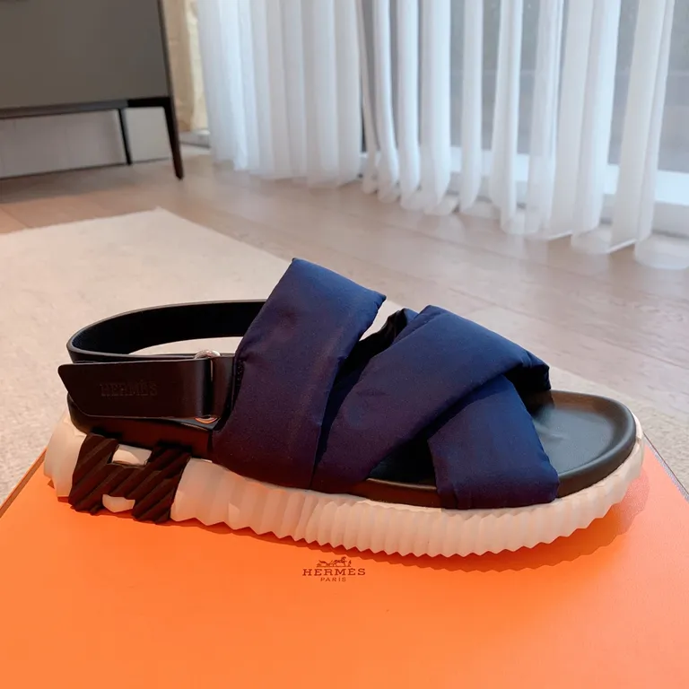 Hermes Shoe