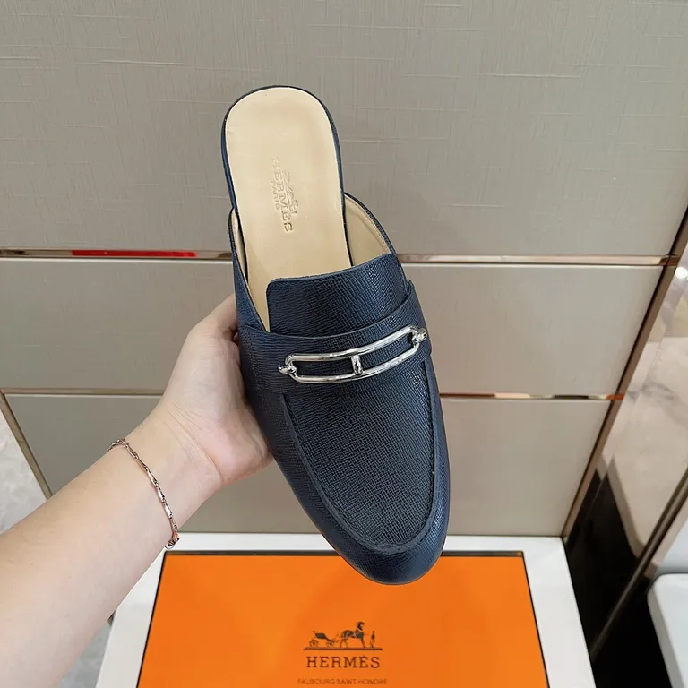 Hermes Shoe