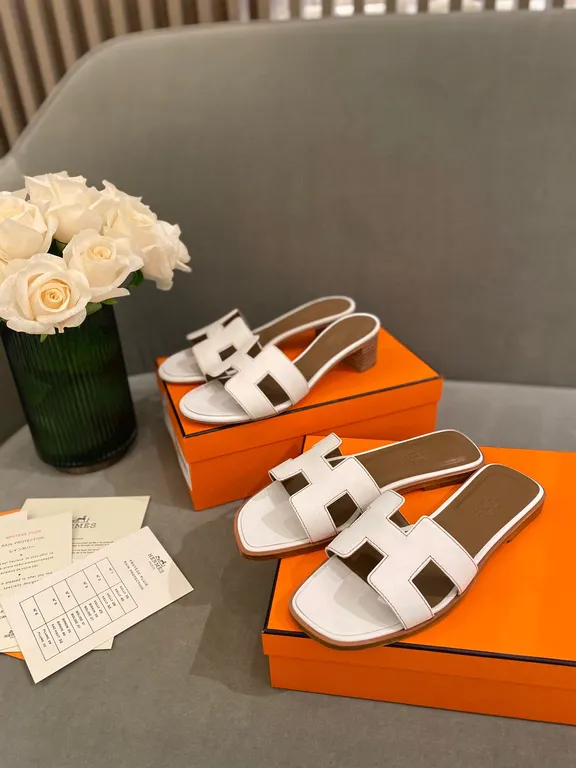 Hermes Shoe