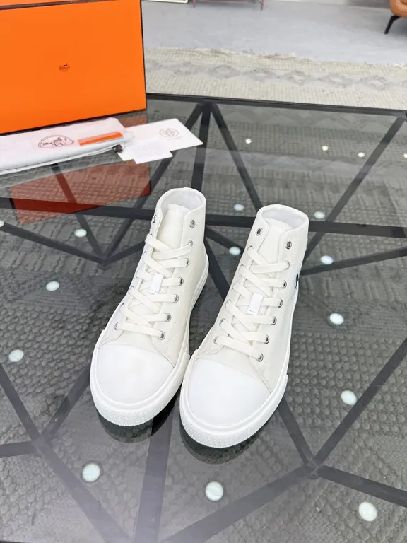 Hermes Shoe