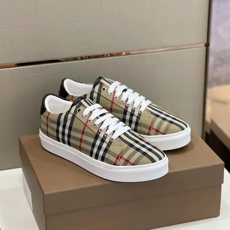 Burberry Shoe