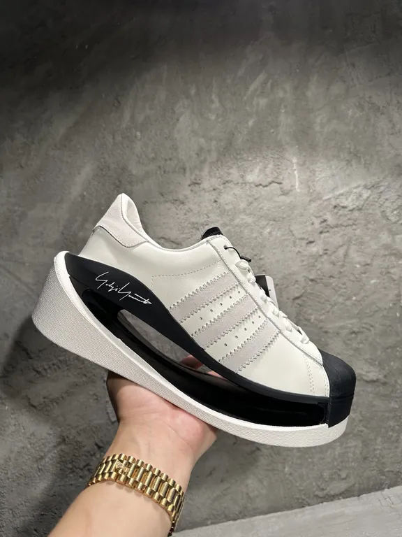 Y3 Shoe