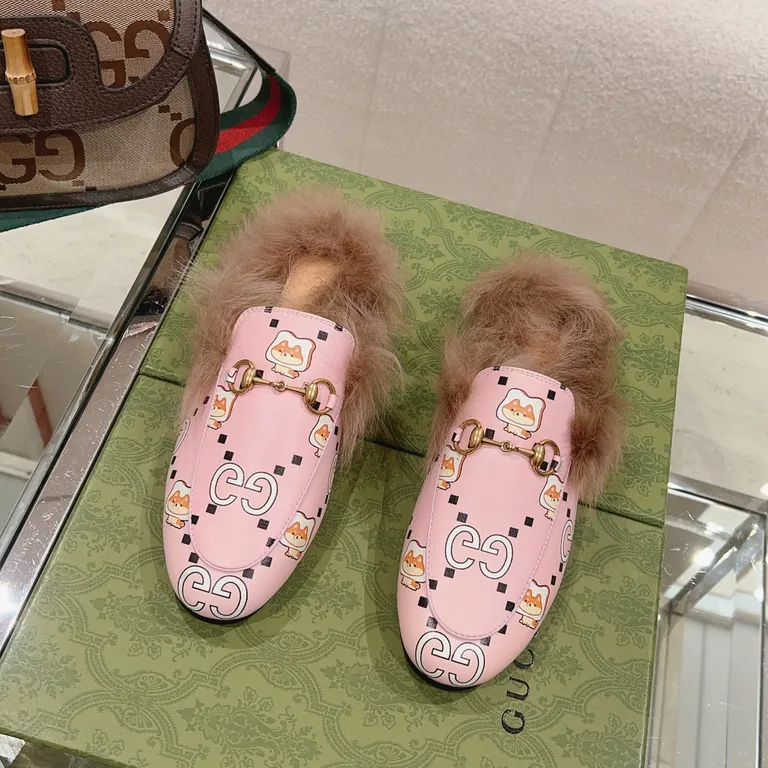 Gucci Shoe