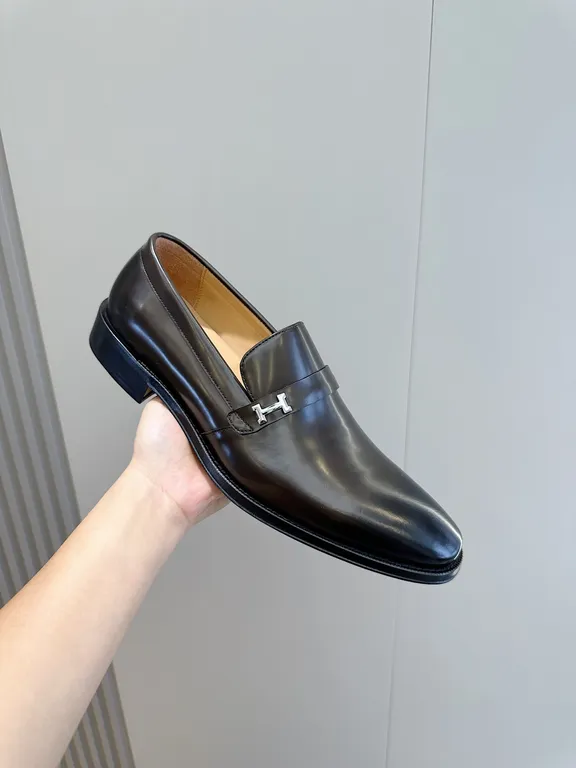 Hermes Shoe