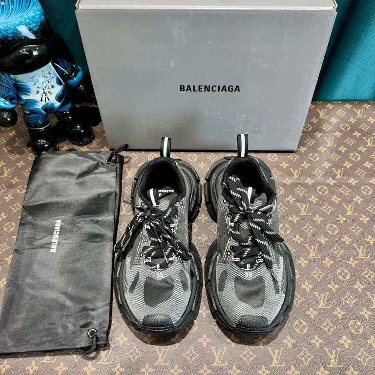 Balenciaga Shoe