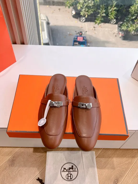 Hermes Shoe