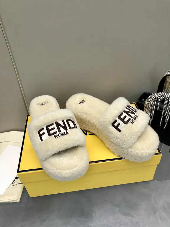 Fendi Shoe