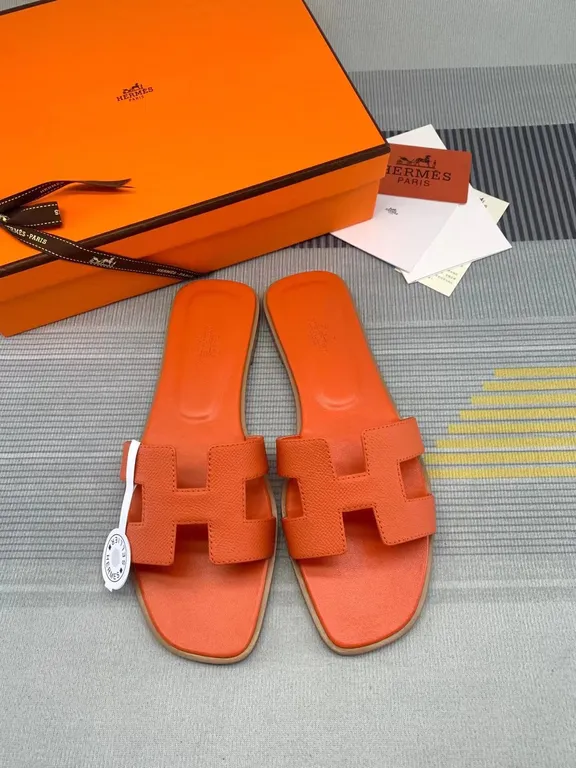 Hermes Shoe