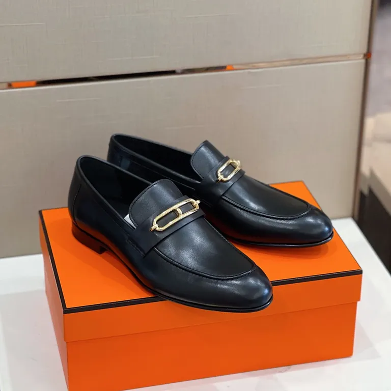 Hermes Shoe