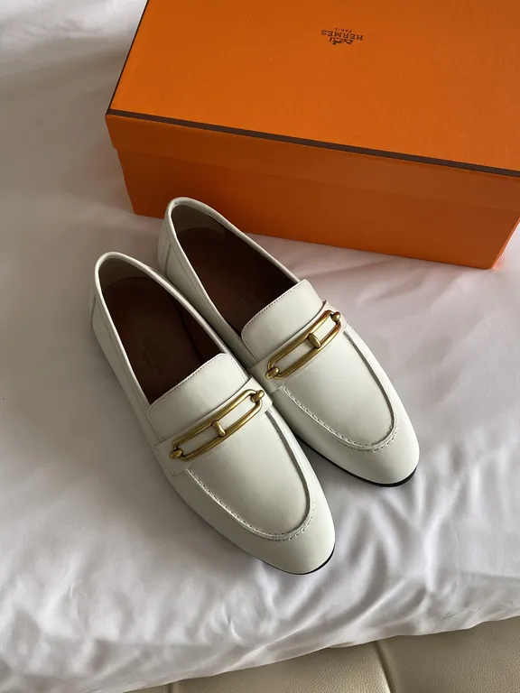 Hermes Shoe