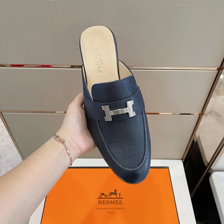 Hermes Shoe