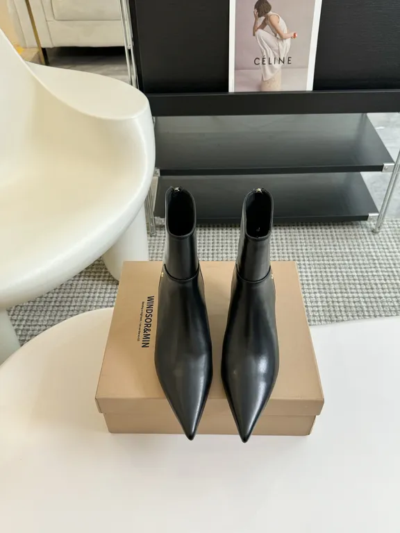 Jimmy Choo Shoe