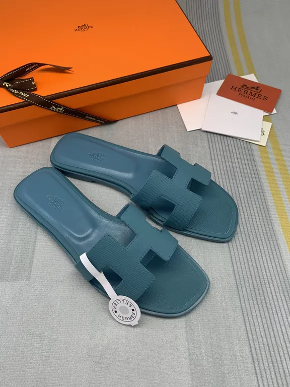 Hermes Shoe