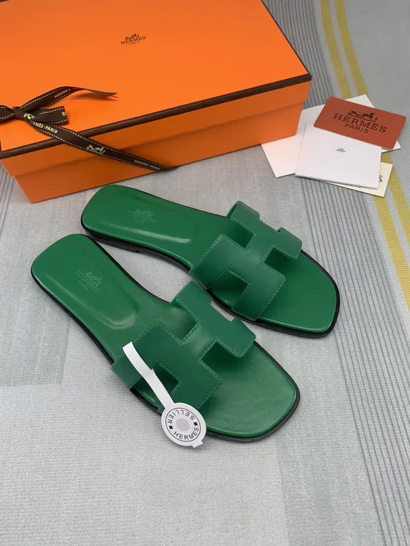 Hermes Shoe