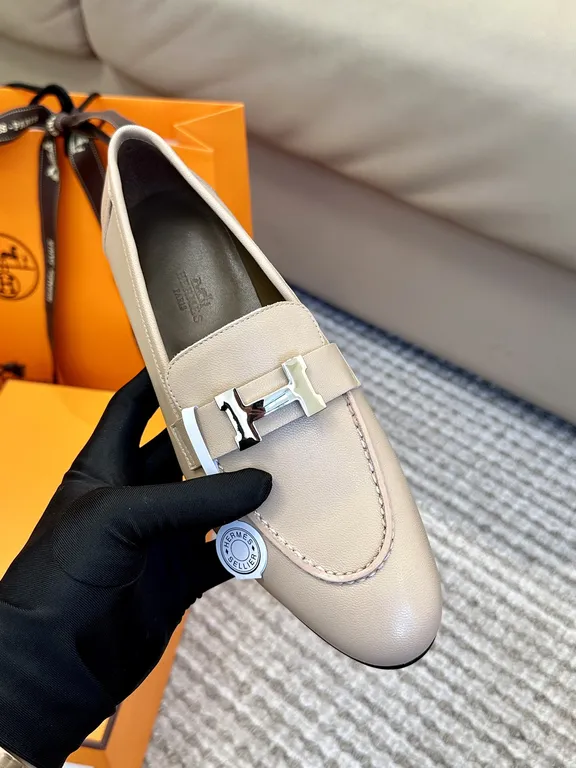 Hermes Shoe