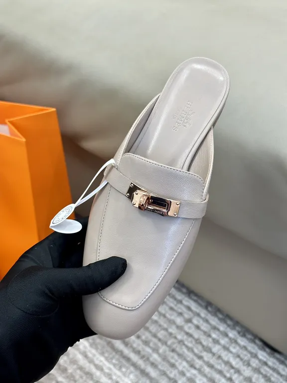 Hermes Shoe