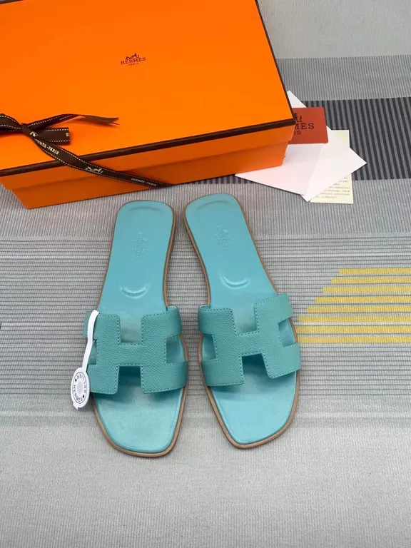 Hermes Shoe