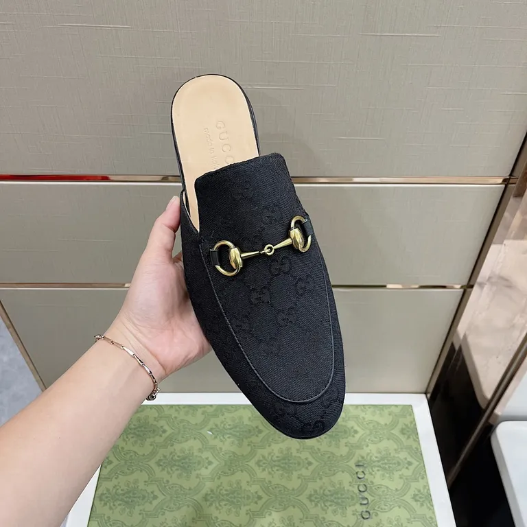 Gucci Shoe