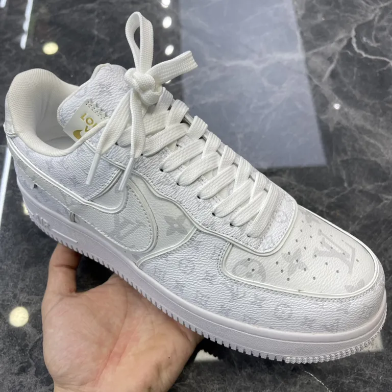 Louis Vuitton Shoe