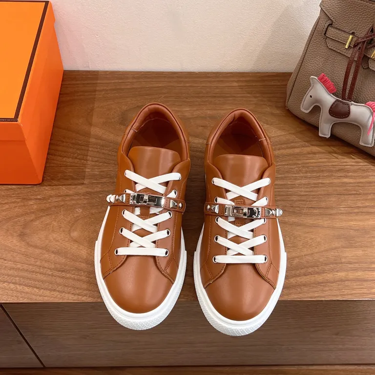 Hermes Shoe