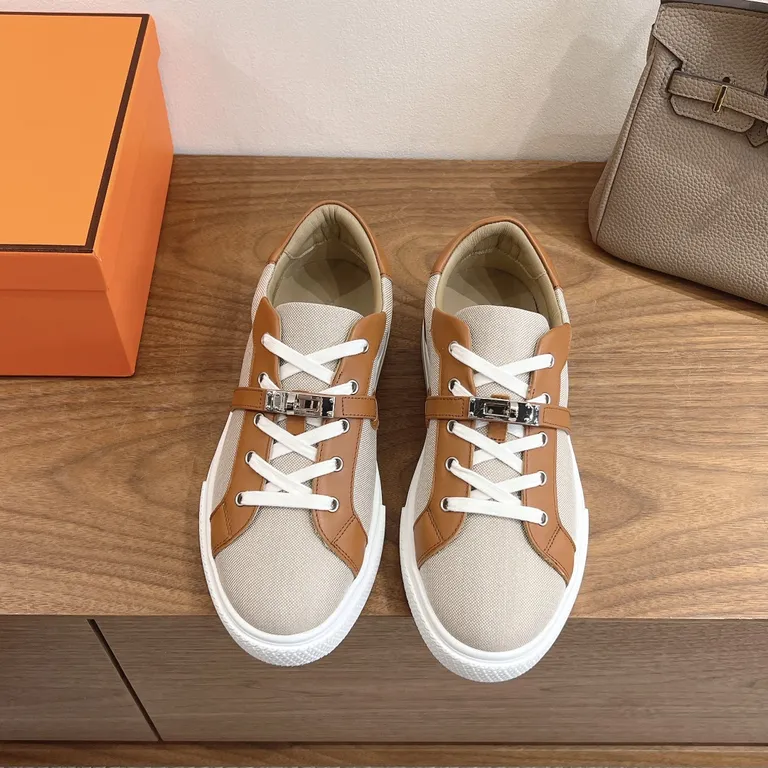 Hermes Shoe