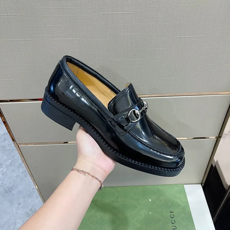 Gucci Shoe