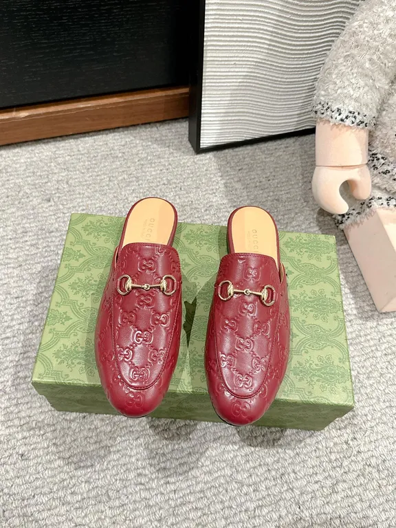 Gucci Shoe