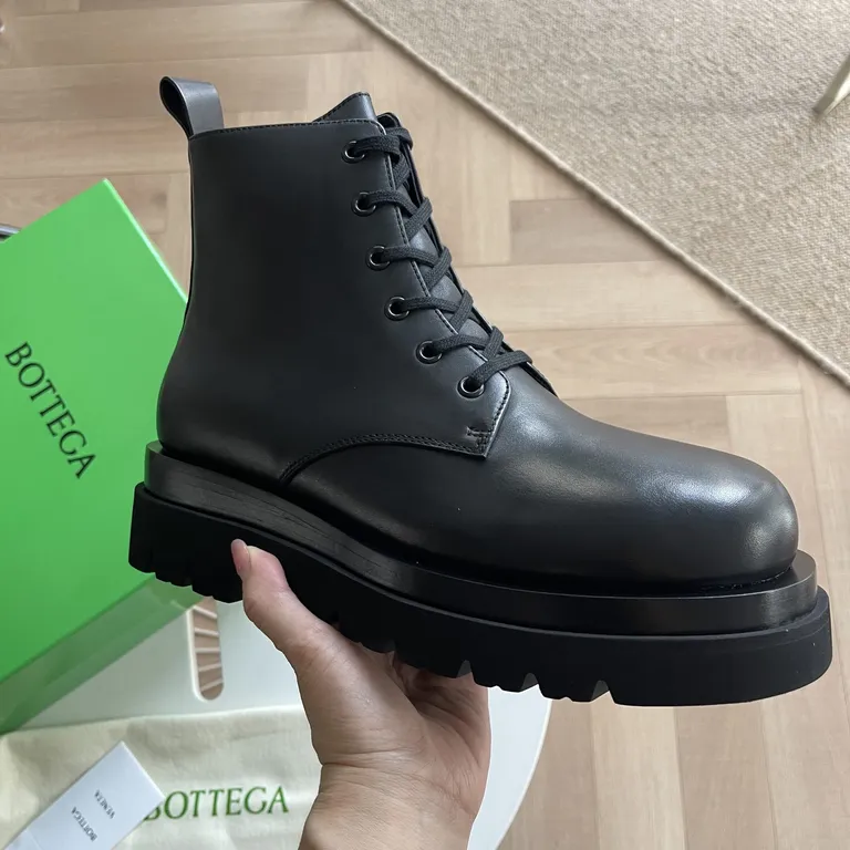 Bottega Veneta Shoe