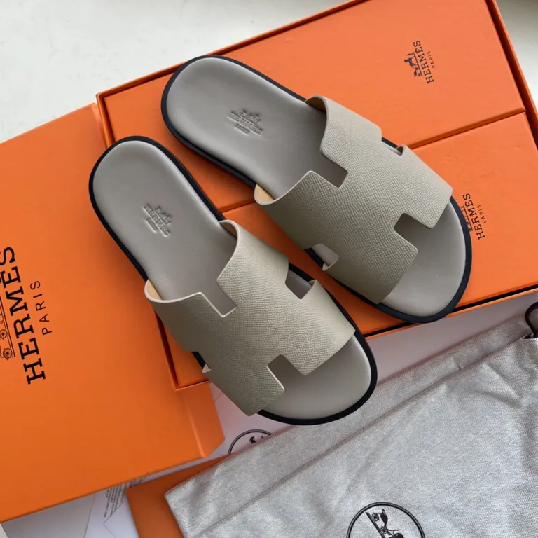 Hermes Shoe