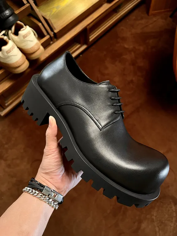 Balenciaga Shoe