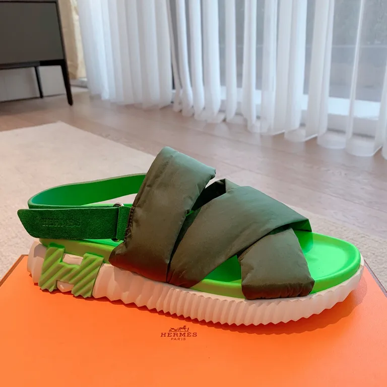 Hermes Shoe