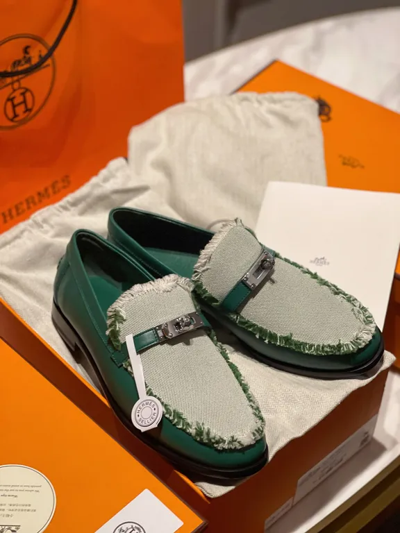 Hermes Shoe