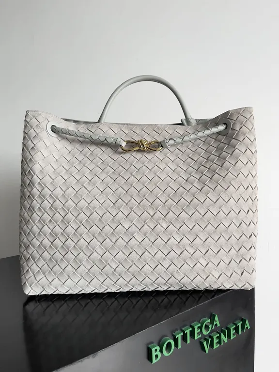 Bottega Veneta Bag