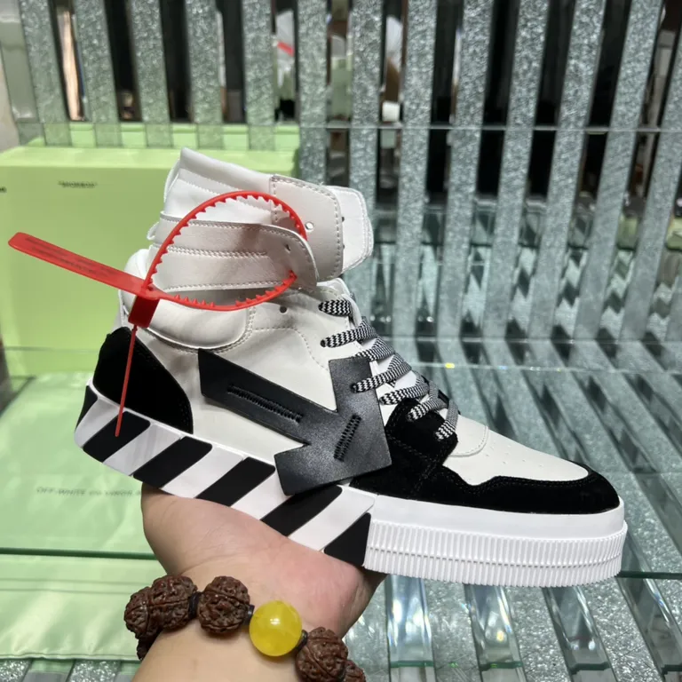 Off White Shoe