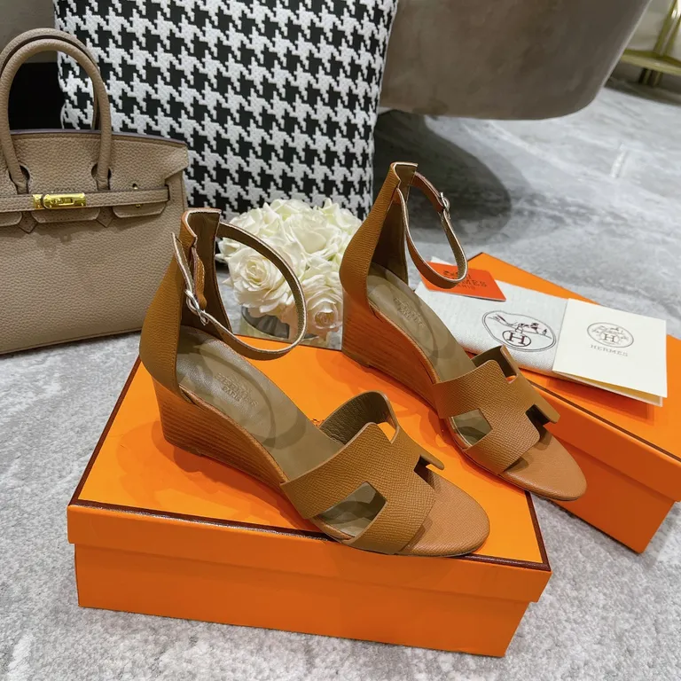 Hermes Shoe