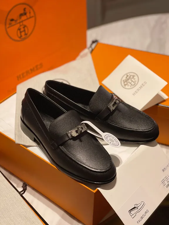 Hermes Shoe